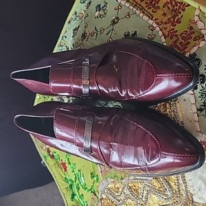 Moschino Rare Vintage Like New Burgundy Leather Classic Women's Loafer Sz 39